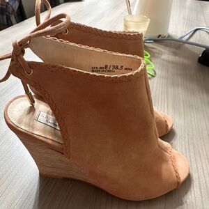 Chinese Laundry Peep-Toe Tan Wedges
